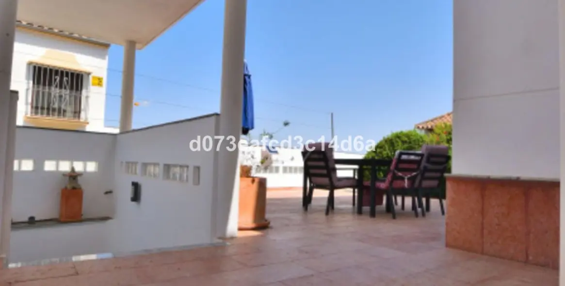 Venta de villa independiente en Ronda 86