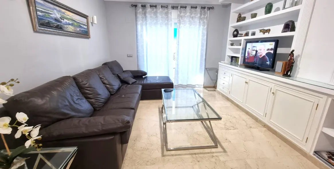Продажа апартаментов на среднем этаже в Puerto Banús 2