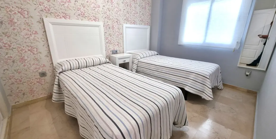 Продажа апартаментов на среднем этаже в Puerto Banús 13