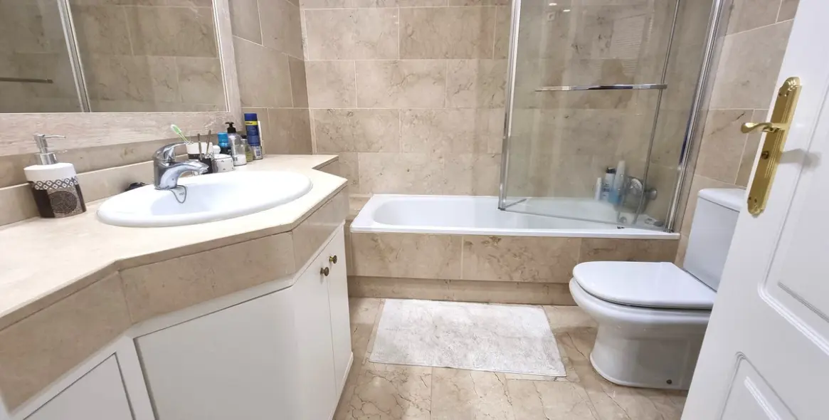 Продажа апартаментов на среднем этаже в Puerto Banús 14