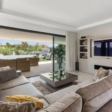 Venta de apartamento en planta baja en Estepona