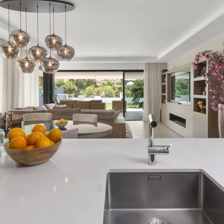 Venta de apartamento en planta baja en Estepona