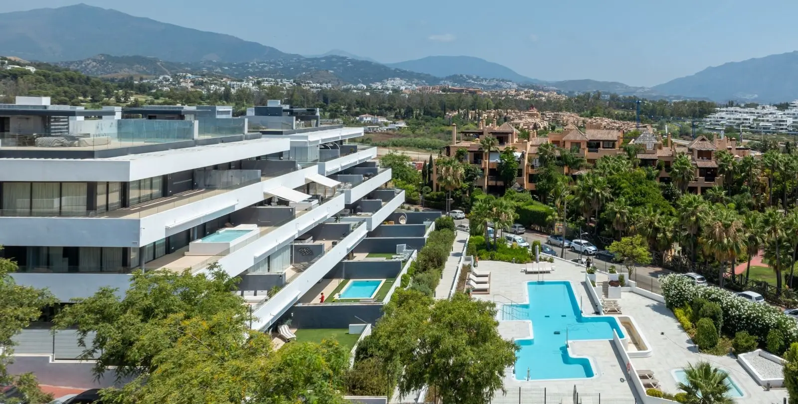 Sale of ground floor apartment in Estepona 5