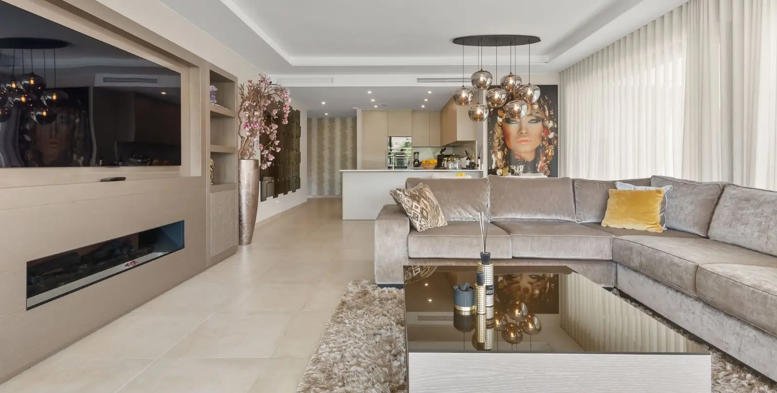 Venta de apartamento en planta baja en Estepona 16