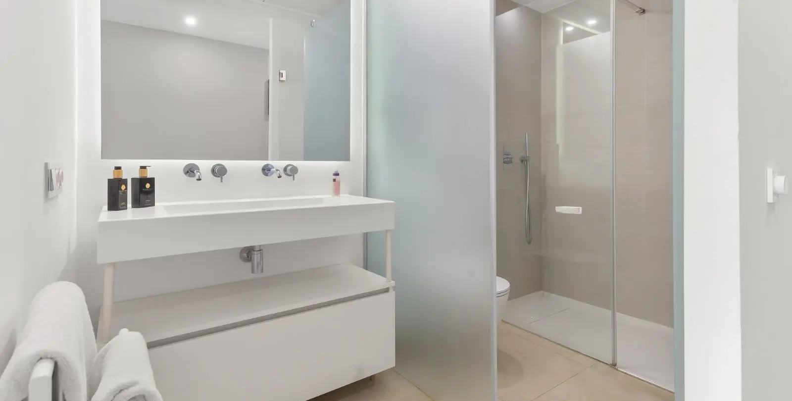 Venta de apartamento en planta baja en Estepona 22