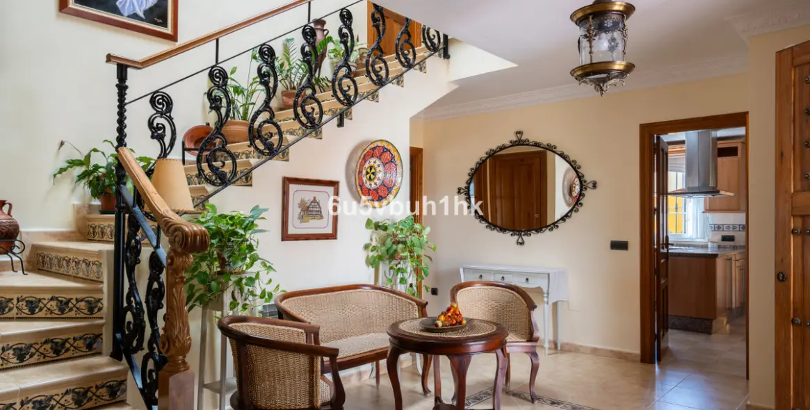 Venta de villa independiente en El Coto 7