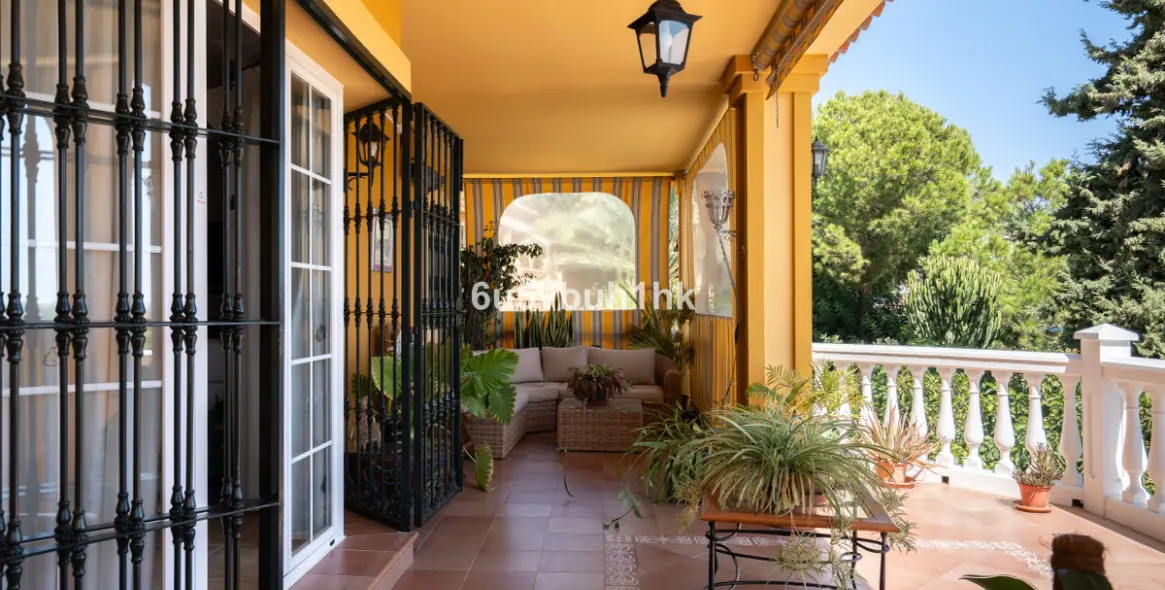 Venta de villa independiente en El Coto 17