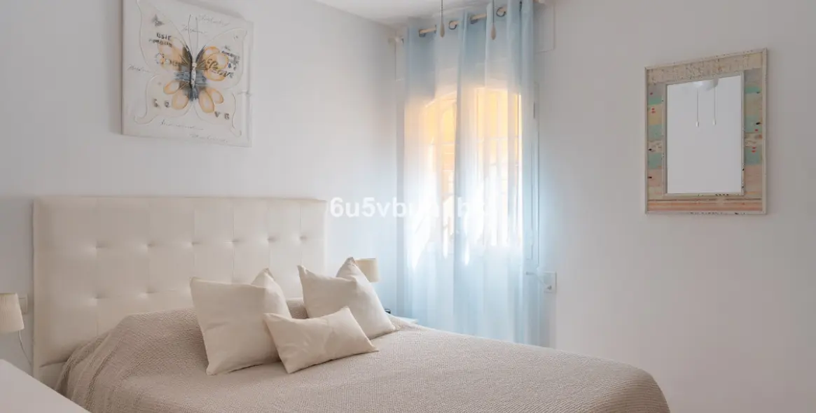 Venta de villa independiente en El Coto 48