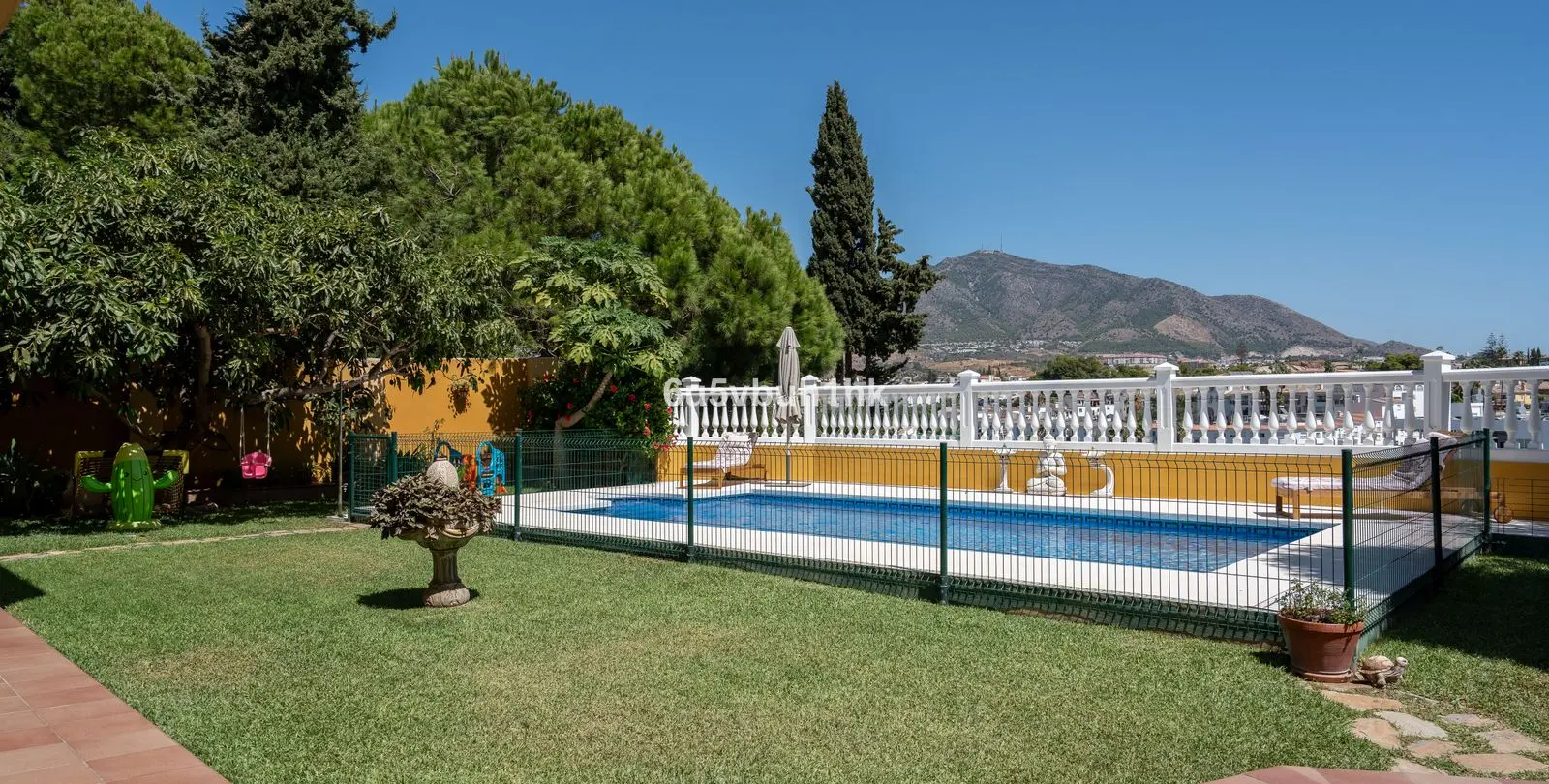 Sale of detached villa in Mijas Costa 43
