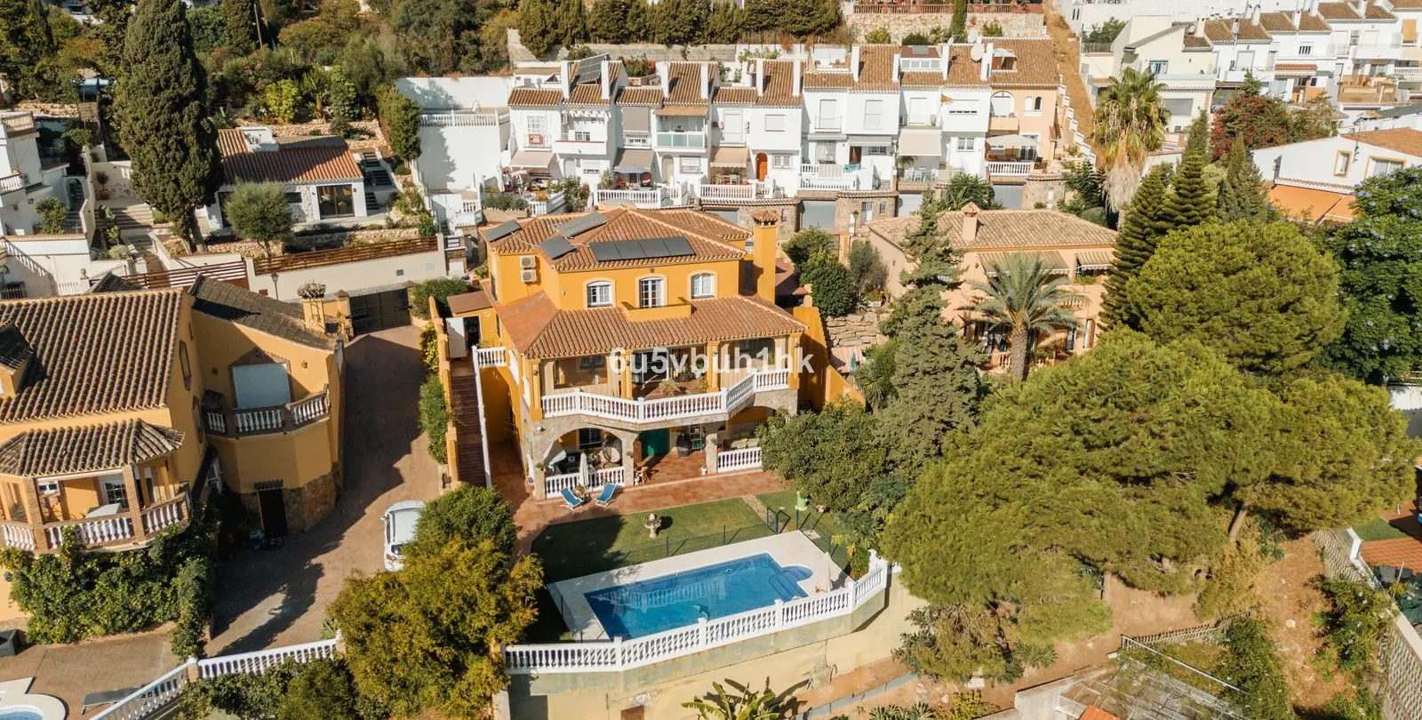 Sale of detached villa in Mijas Costa 44