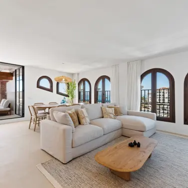 Venta de ático dúplex en La Duquesa