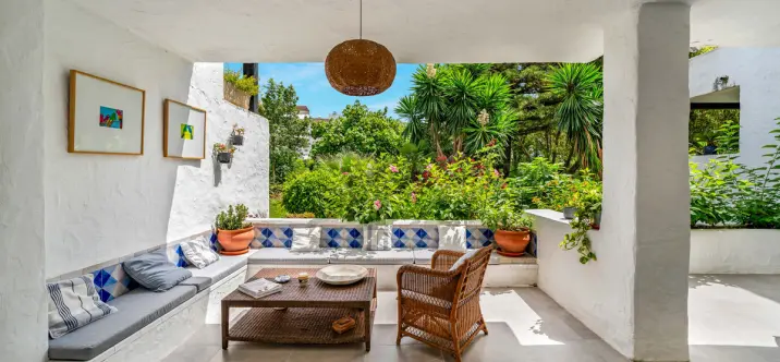 Venta de apartamento en planta baja en The Golden Mile 0