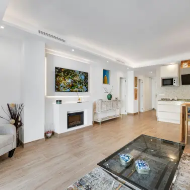 Venta de apartamento en planta baja en The Golden Mile