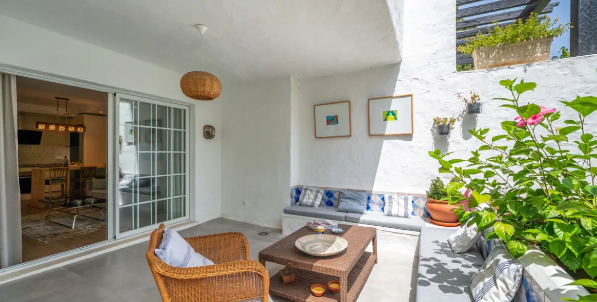 Venta de apartamento en planta baja en The Golden Mile 5