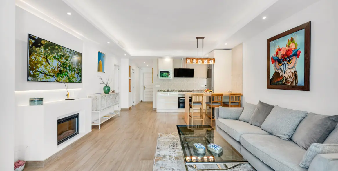 Venta de apartamento en planta baja en The Golden Mile 10