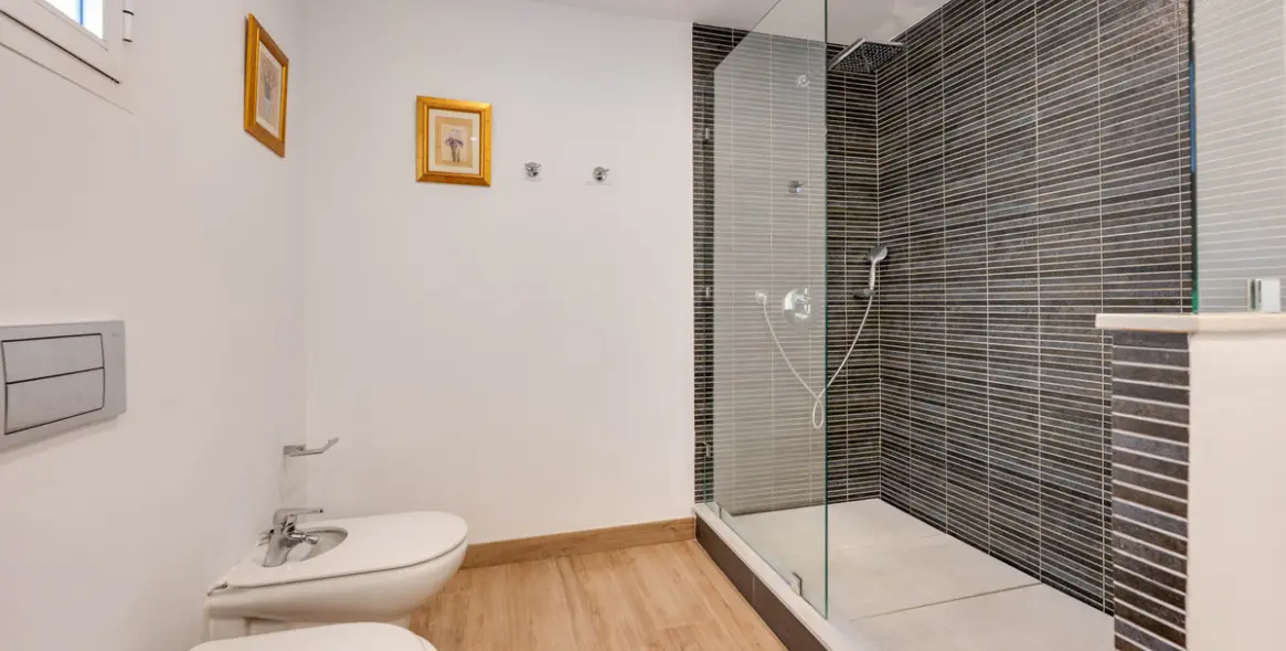 Venta de apartamento en planta baja en The Golden Mile 22