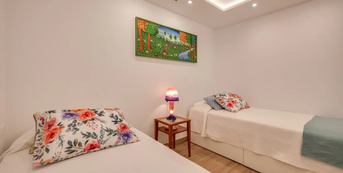 Venta de apartamento en planta baja en The Golden Mile 24