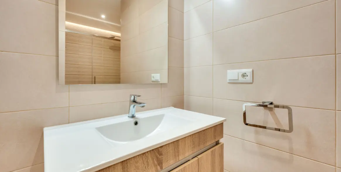 Venta de apartamento en planta baja en The Golden Mile 27