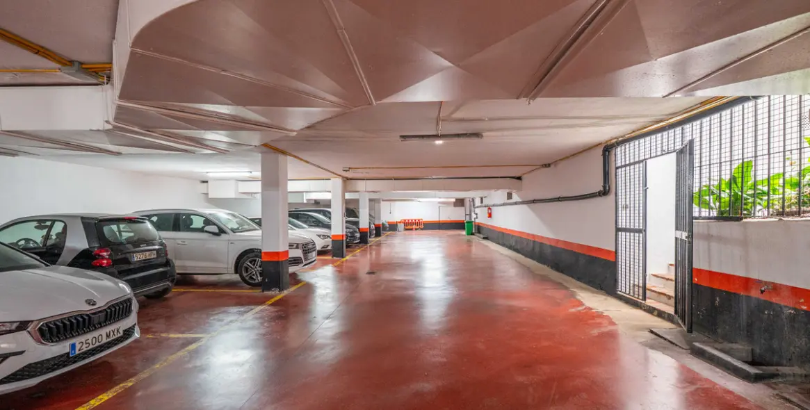Venta de apartamento en planta baja en The Golden Mile 36