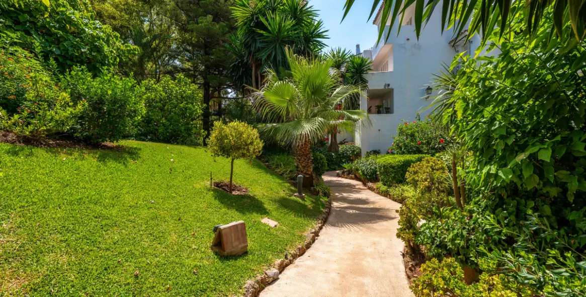 Venta de apartamento en planta baja en The Golden Mile 49