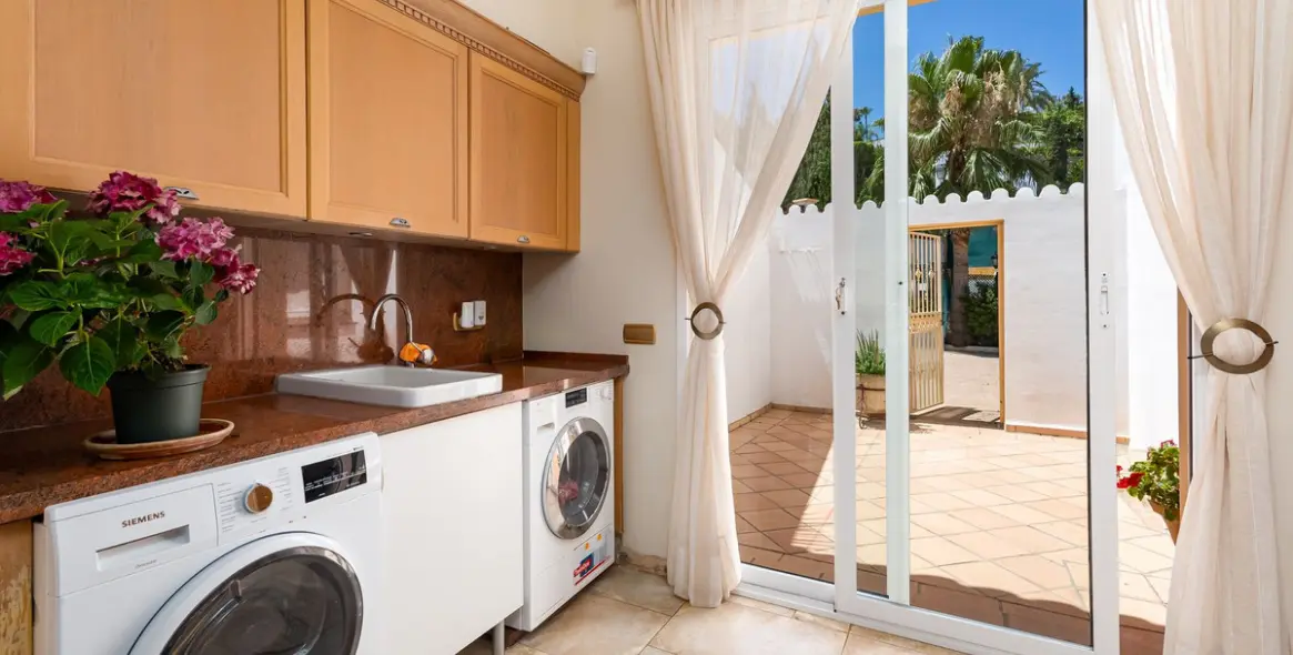 Venta de villa independiente en El Paraiso 43