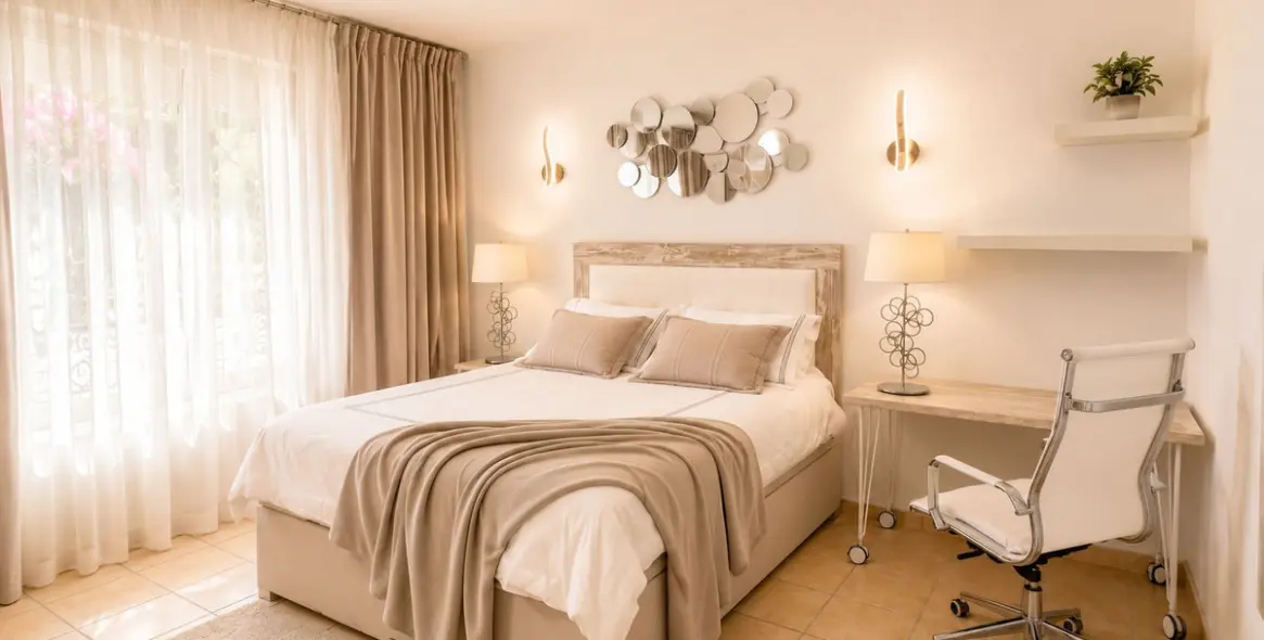 Long-term rent of detached villa in El Paraiso 10