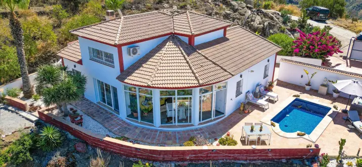 Venta de villa independiente en Arenas 1