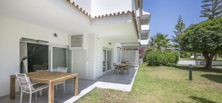 Продажа апартаментов на первом этаже в Puerto Banús 3