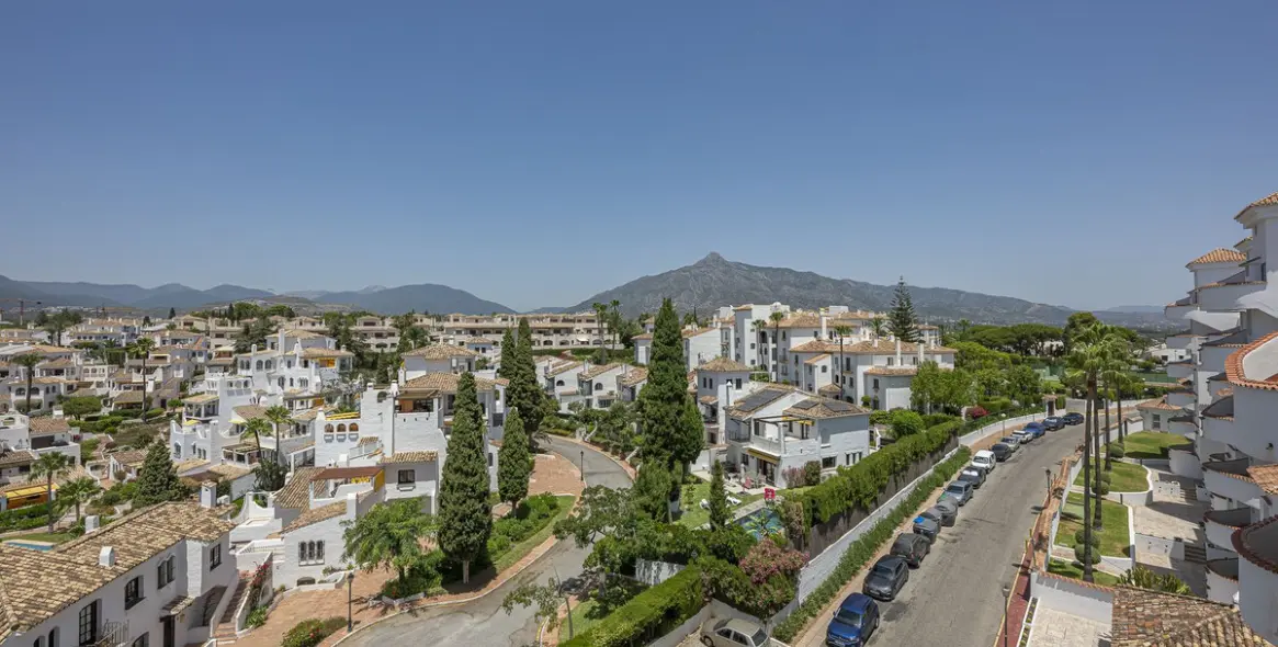 Продажа апартаментов на первом этаже в Puerto Banús 26