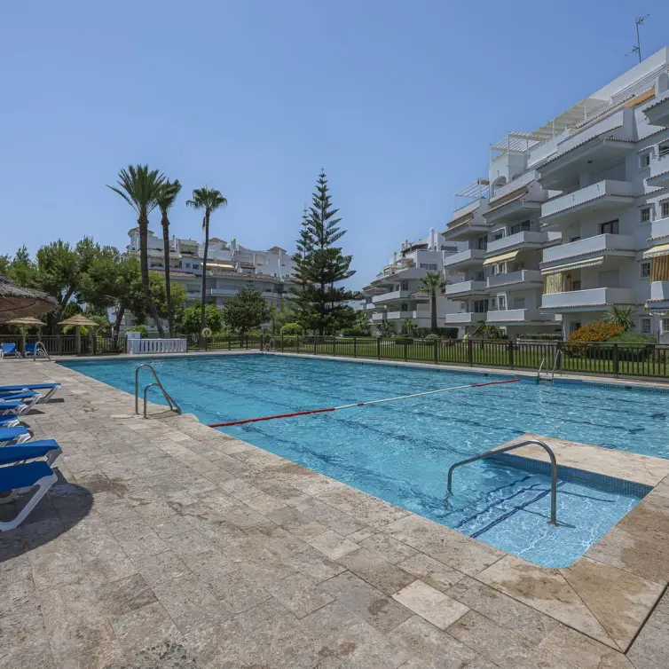 Sale of ground floor apartment in Nueva Andalucía