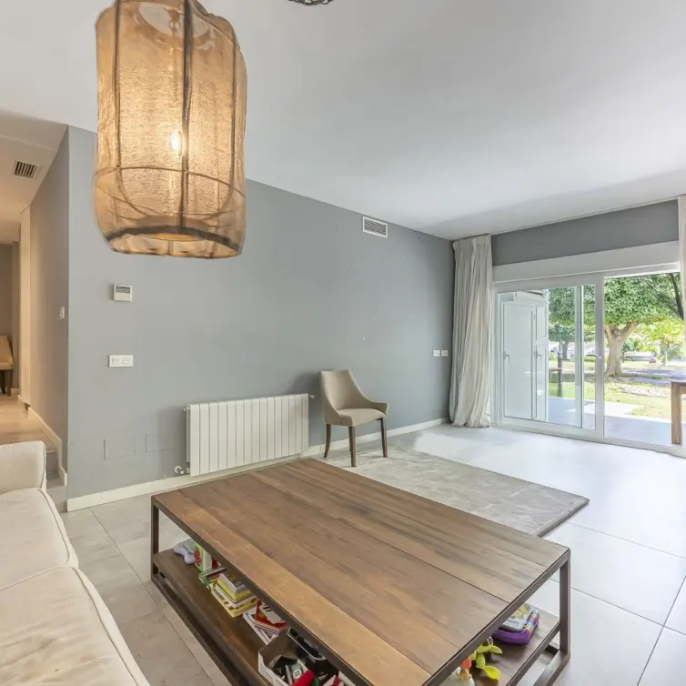 Sale of ground floor apartment in Nueva Andalucía