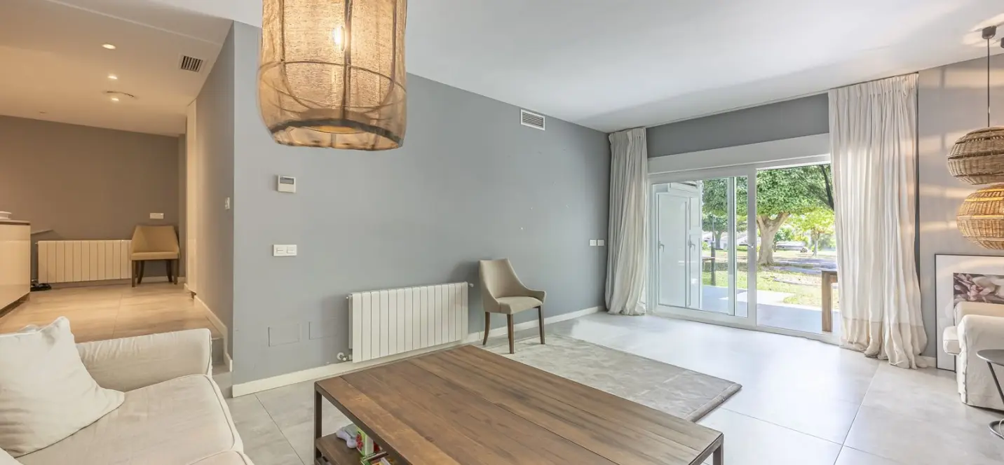 Sale of ground floor apartment in Nueva Andalucía 4