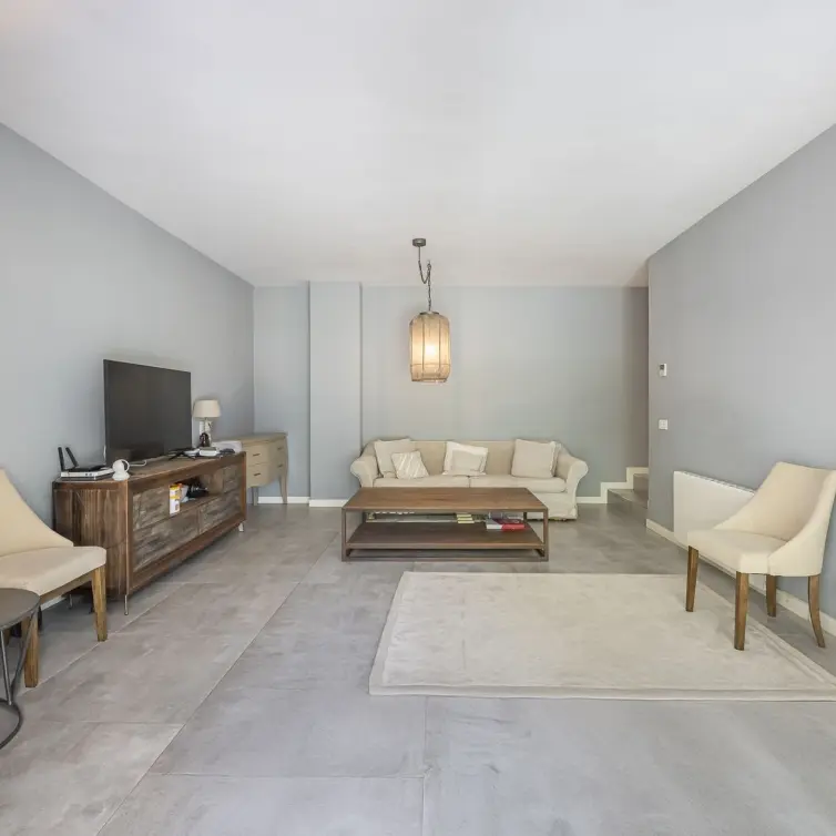 Sale of ground floor apartment in Nueva Andalucía