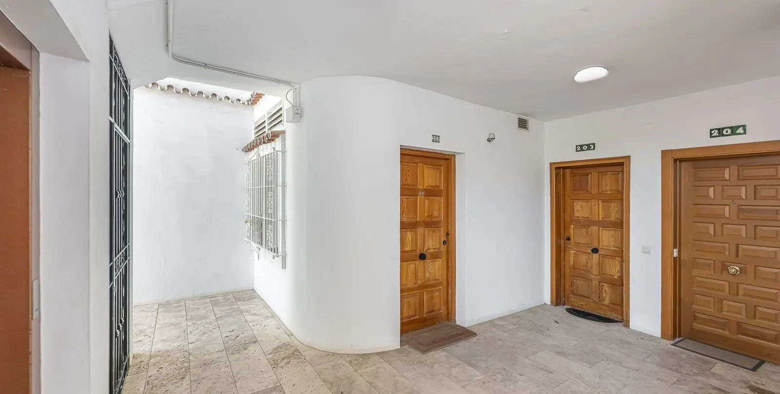Sale of ground floor apartment in Nueva Andalucía 29