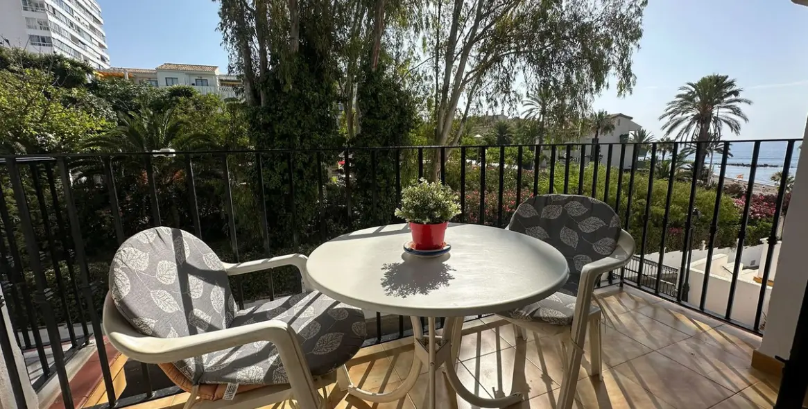 Venta de apartamento en planta media en Benalmadena Costa 2