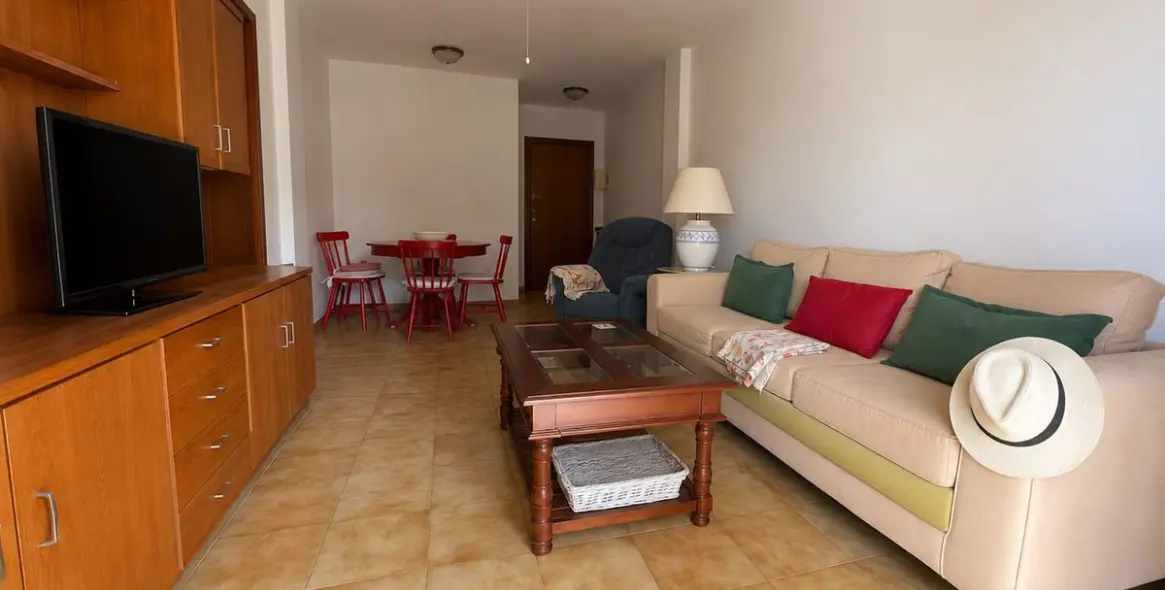 Venta de apartamento en planta media en Benalmadena Costa 3