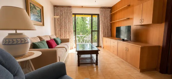 Venta de apartamento en planta media en Benalmadena Costa 4