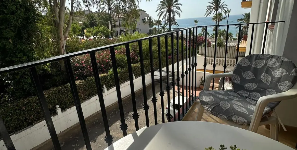 Venta de apartamento en planta media en Benalmadena Costa 8