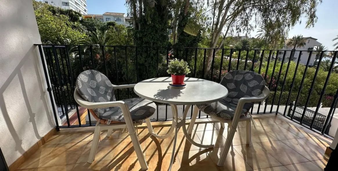 Venta de apartamento en planta media en Benalmadena Costa 10