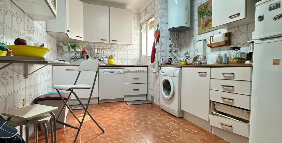 Venta de apartamento en planta media en Benalmadena Costa 11