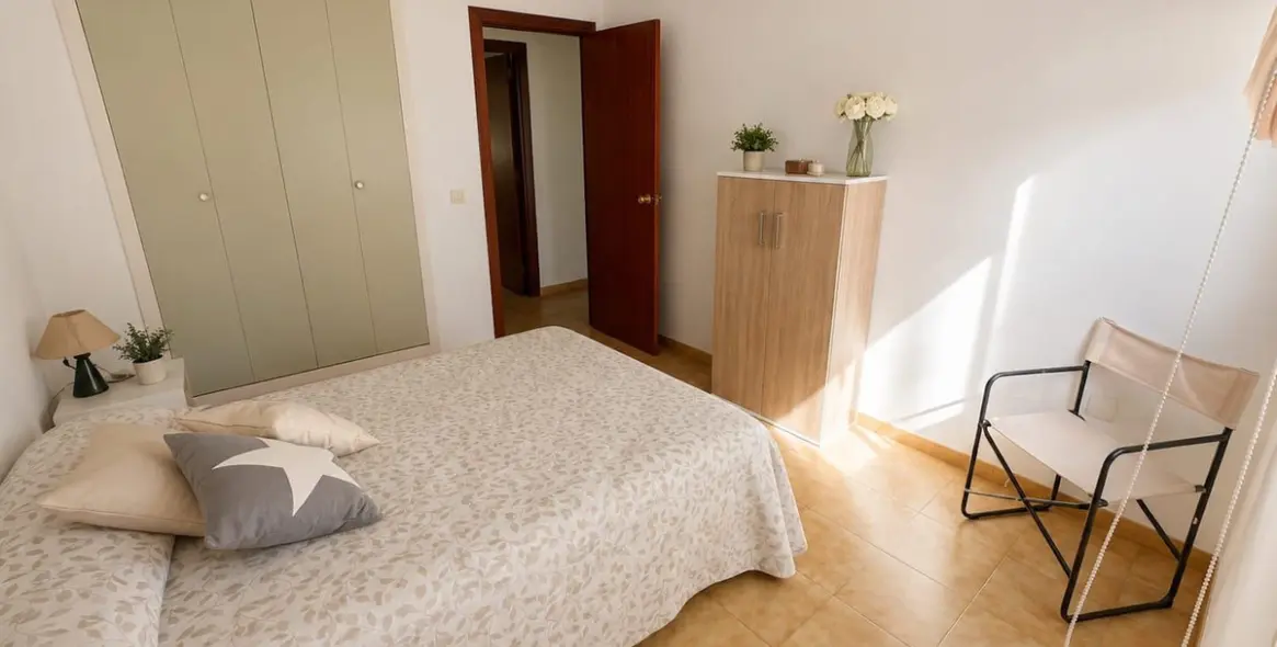 Venta de apartamento en planta media en Benalmadena Costa 13