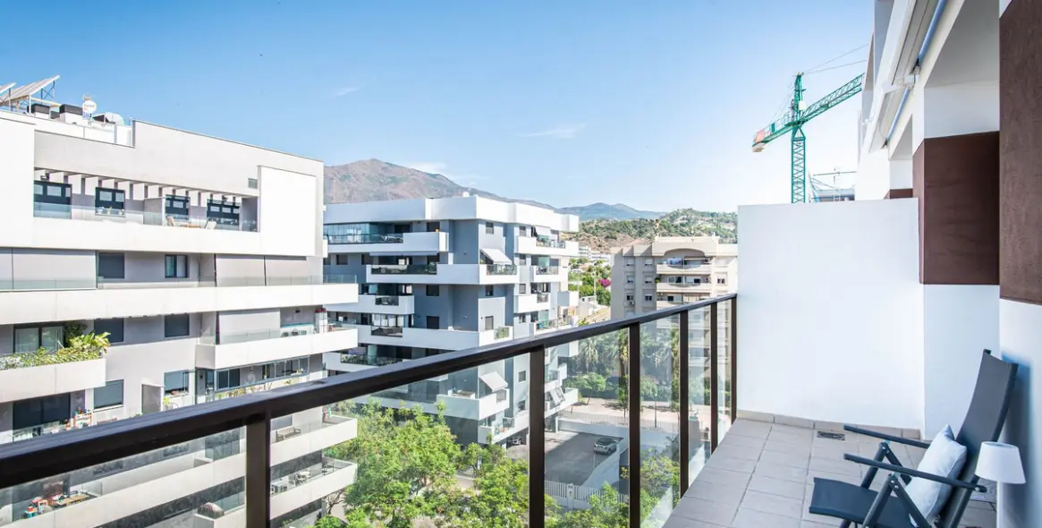 Продажа апартаментов на среднем этаже в Estepona 9