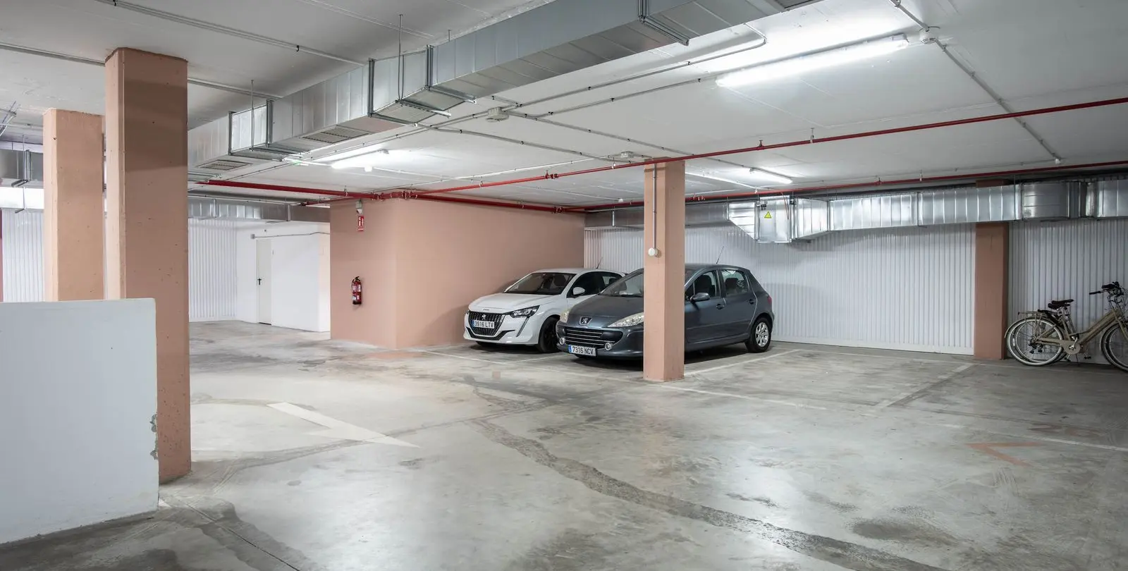 Venta de apartamento en planta media en Estepona 14