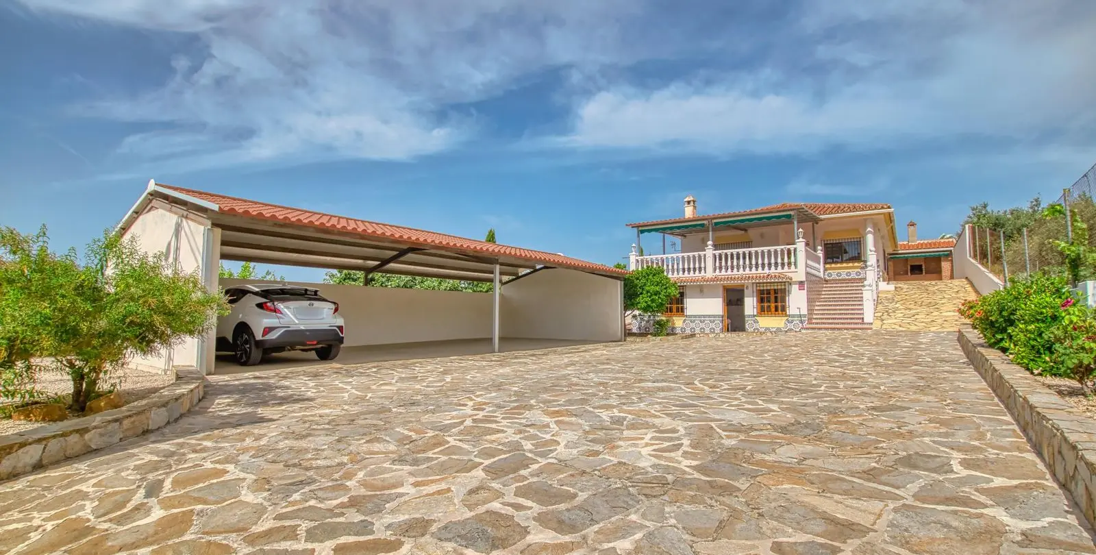 Sale of detached villa in Periana 5