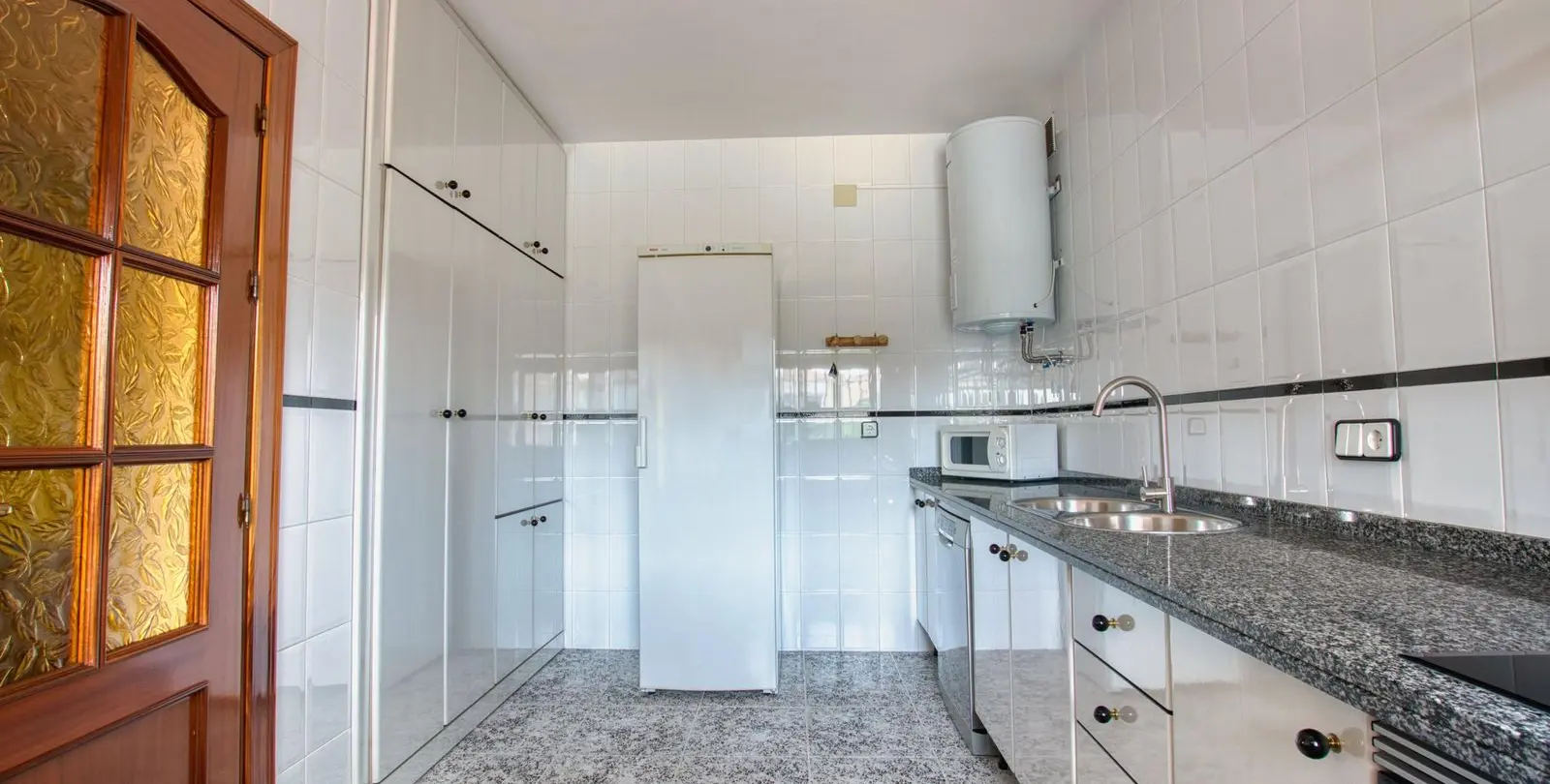 Sale of detached villa in Periana 20