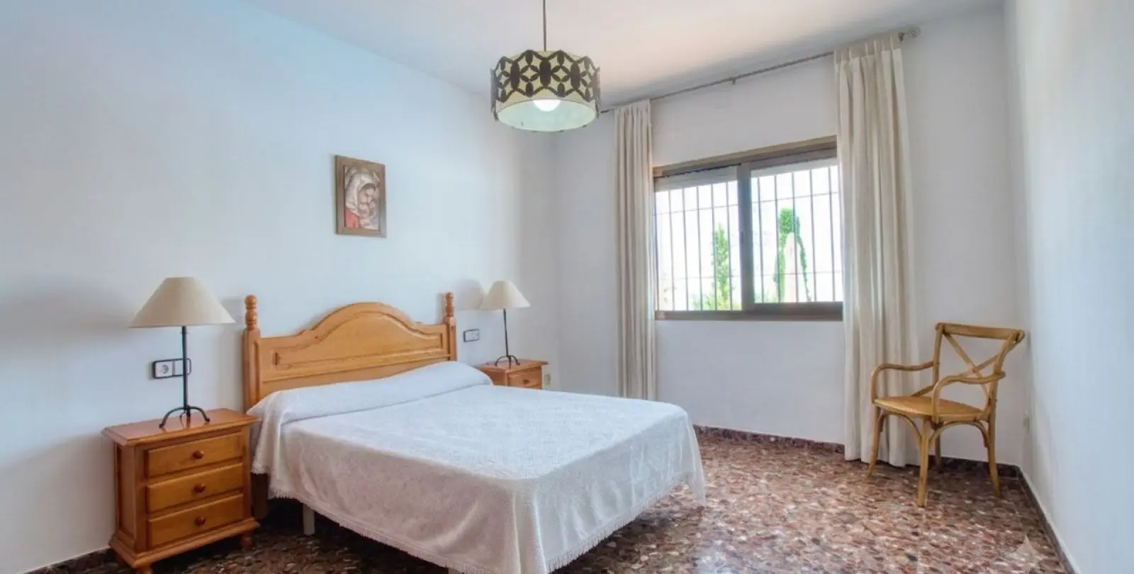 Sale of detached villa in Periana 30