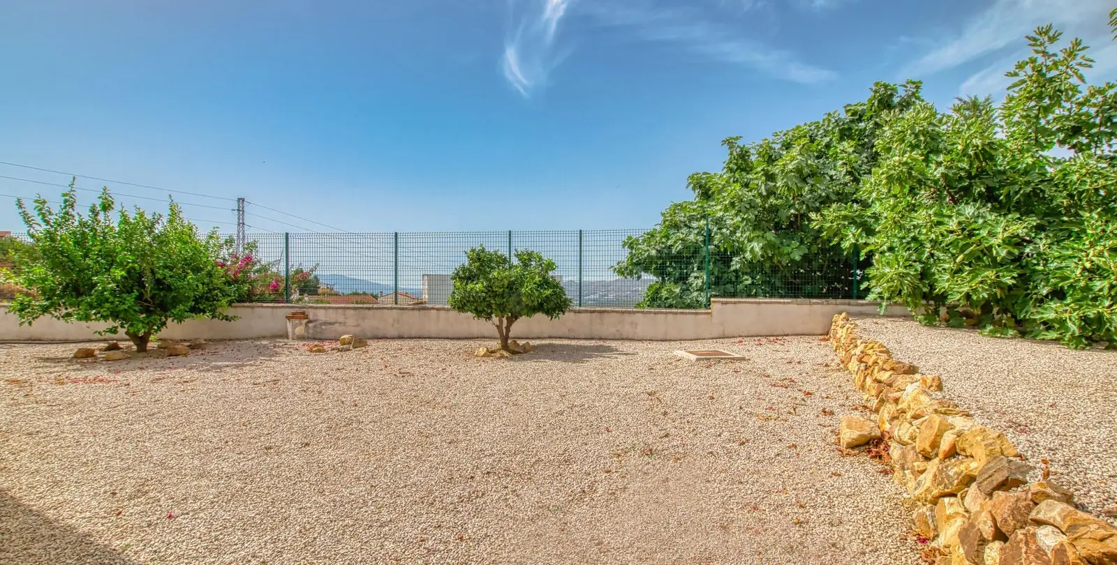 Sale of detached villa in Periana 33