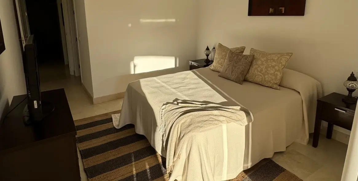 Краткосрочная аренда апартаментов на среднем этаже в Elviria 19