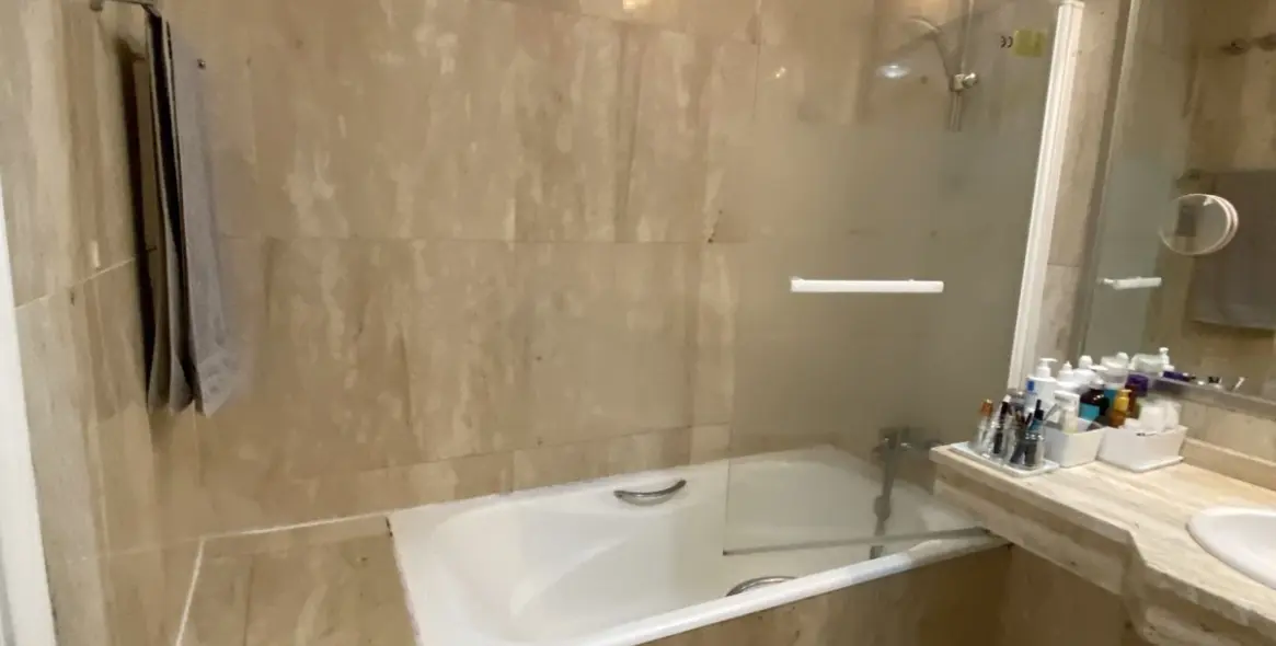 Краткосрочная аренда апартаментов на среднем этаже в Elviria 22