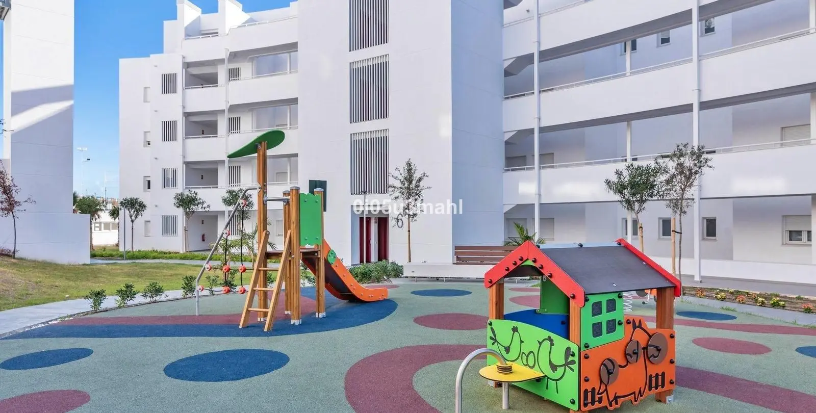 Продажа апартаментов на среднем этаже в Rincón de la Victoria 21